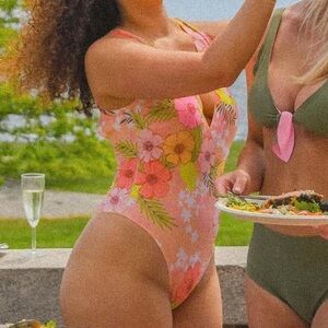 Onewith Swim Bellows Trop Pop Tropical Floral One Piece Swimsuit Size Large